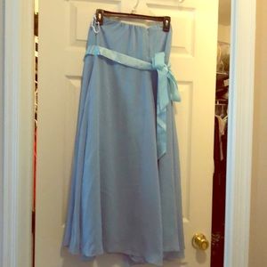 Medium sized gorgeous light blue maternity dress